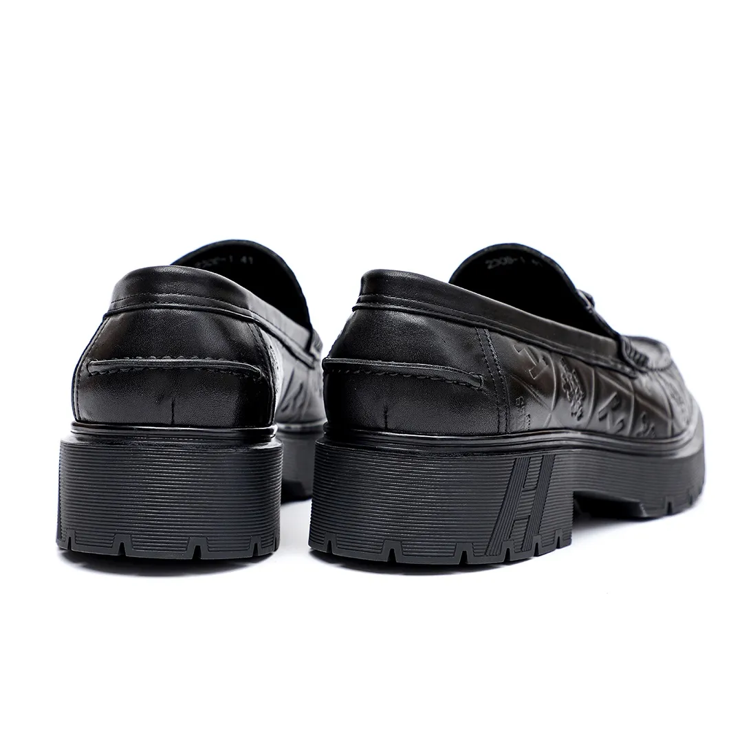 Men's shoes 💰700 💐[HERMES] popular men's shoes counter original items! The world's top brands...Luxury quality...//Fashion and high-end footwear 👍💪🏻...give you a low-key luxury comfort experience👍. The upper is made of pure Italian imported original cowhide embossing. Sweat-absorbent cowhide leather lining. Comfortable and breathable. The original rubber-plastic flower foam light outsole is high-end and classy. Luxurious and noble!! .. OEM factory shipment [Hug] stall.. Original plate. Welcome to taste..39-45 (38.45.46🉑️Customized)
